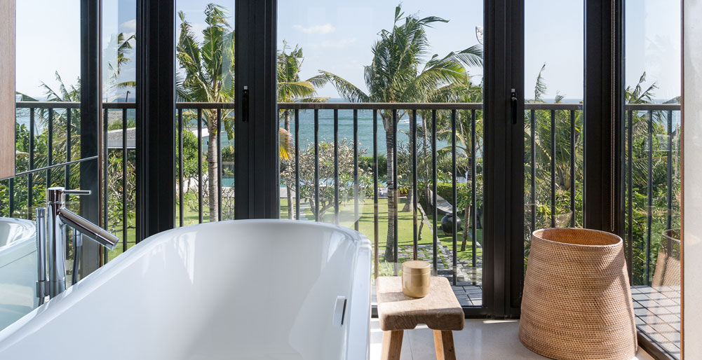 Arnalaya Beach House- Bathtub